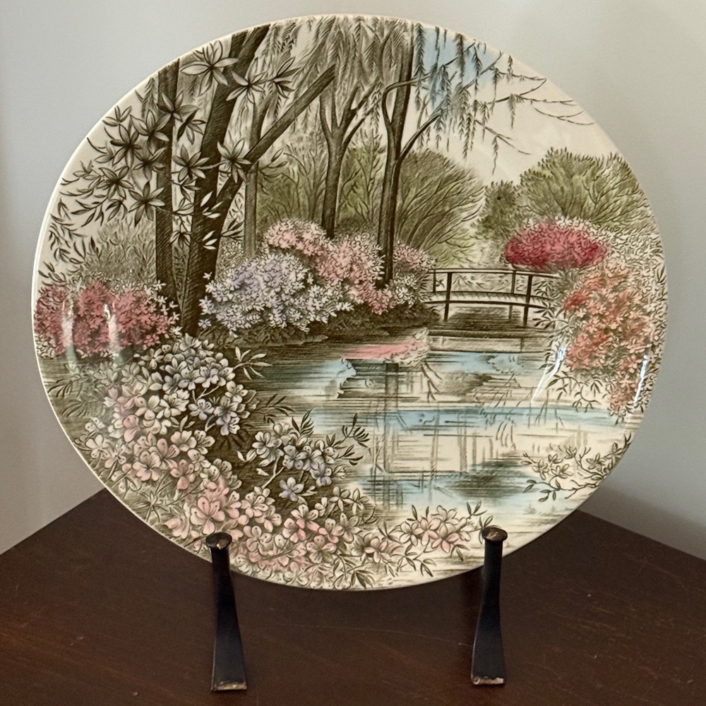 Johnson Brothers 'English Gardens' decorative transferware plate - Set of 2